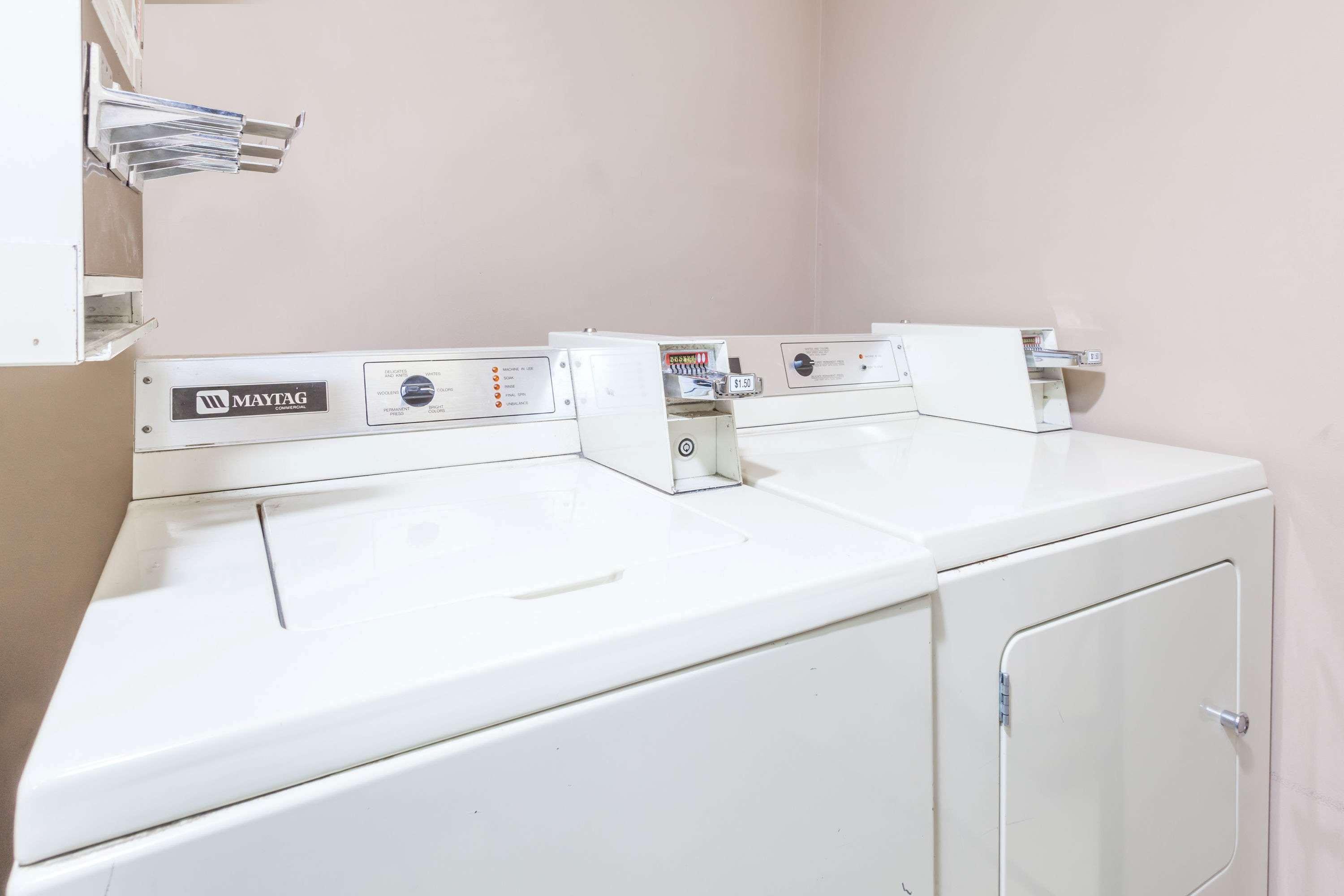 Super 8 By Wyndham Imlay City Ngoại thất bức ảnh