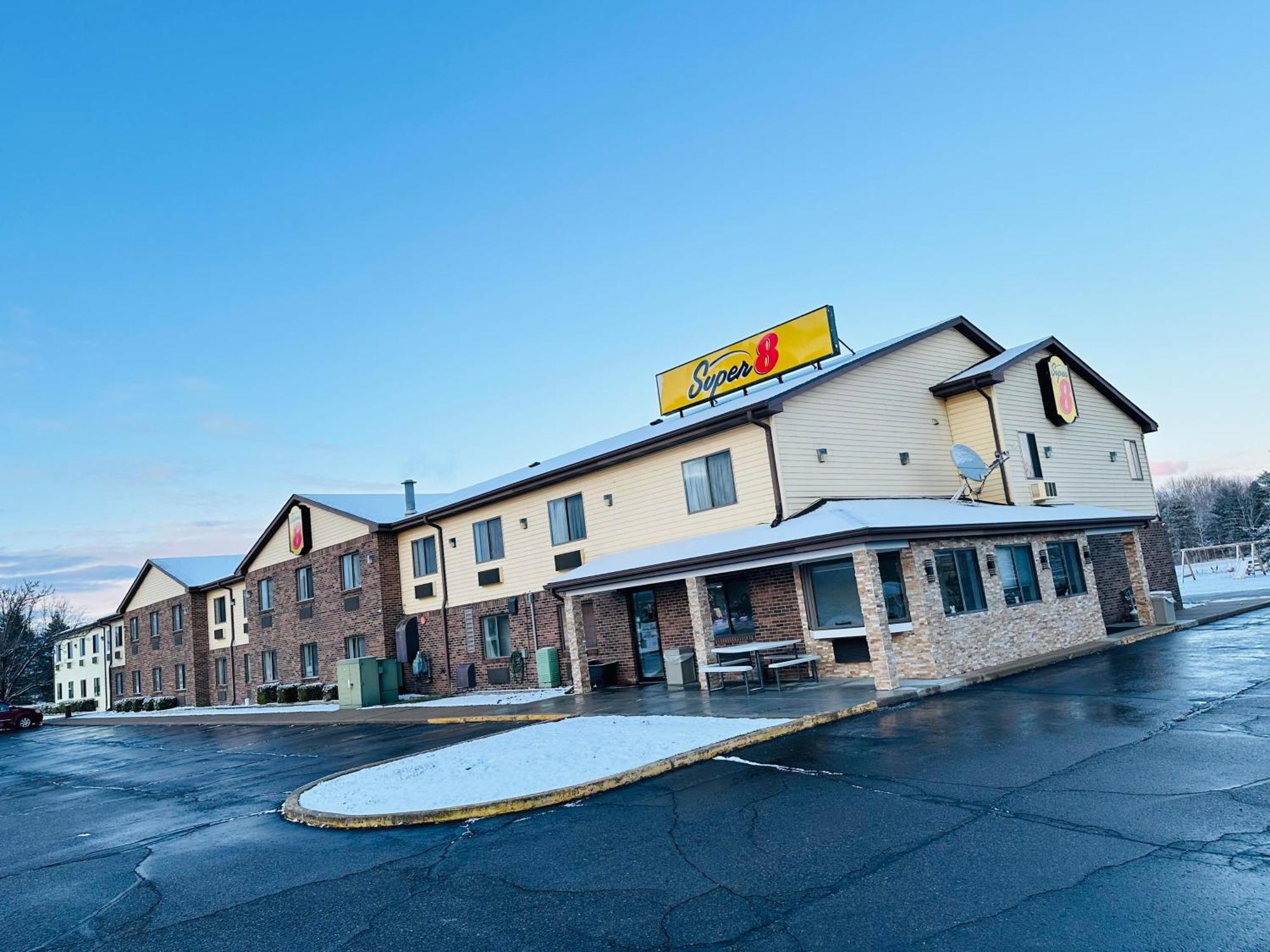 Super 8 By Wyndham Imlay City Ngoại thất bức ảnh