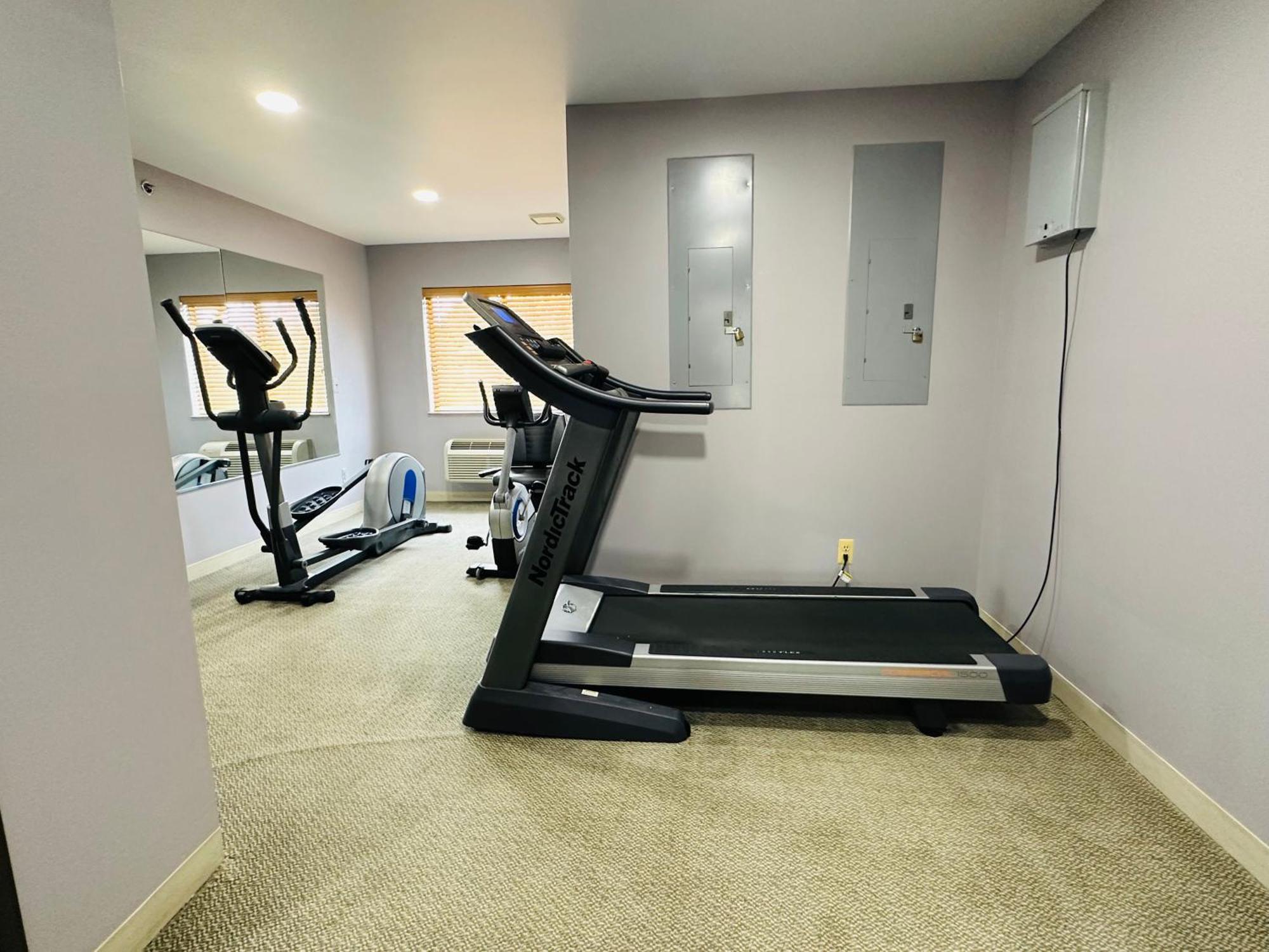 Super 8 By Wyndham Imlay City Ngoại thất bức ảnh