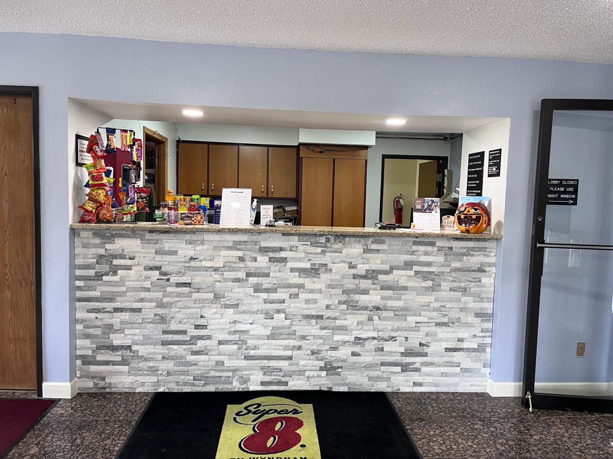 Super 8 By Wyndham Imlay City Ngoại thất bức ảnh