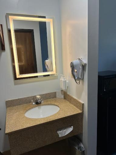 Super 8 By Wyndham Imlay City Ngoại thất bức ảnh