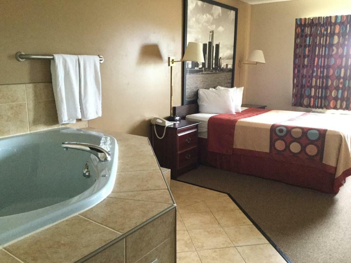 Super 8 By Wyndham Imlay City Ngoại thất bức ảnh